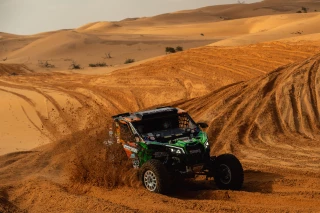 Un duo de Ligériens en buggy termine le Dakar